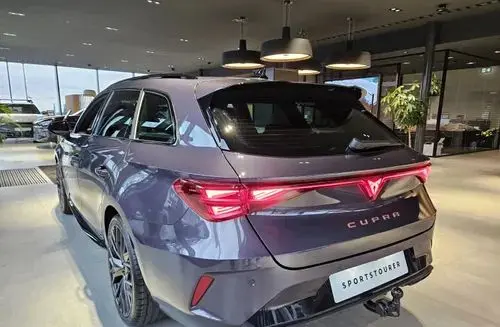 CUPRA Leon 