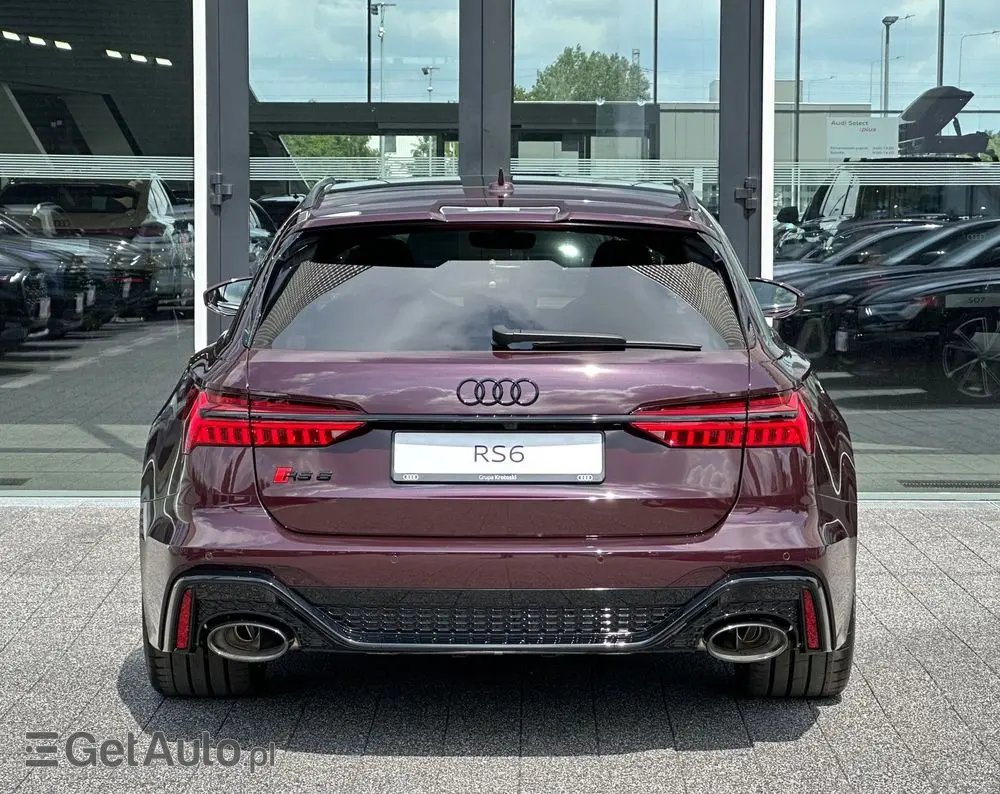 AUDI RS6 Avant 