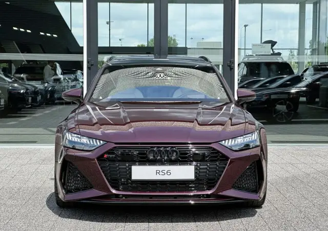 AUDI RS6 Avant 