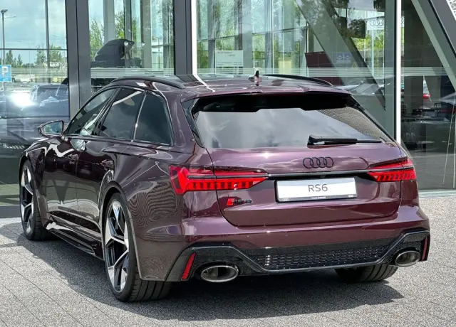AUDI RS6 Avant 