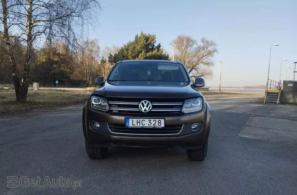 VOLKSWAGEN Amarok 