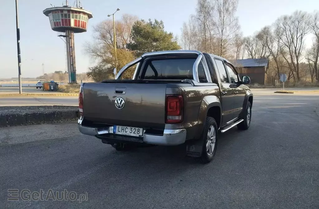 VOLKSWAGEN Amarok 