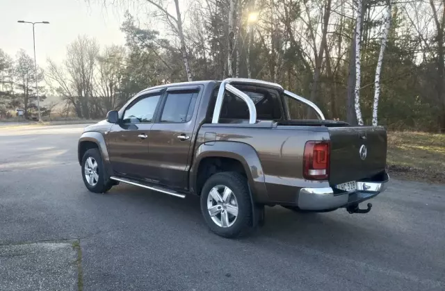VOLKSWAGEN Amarok 