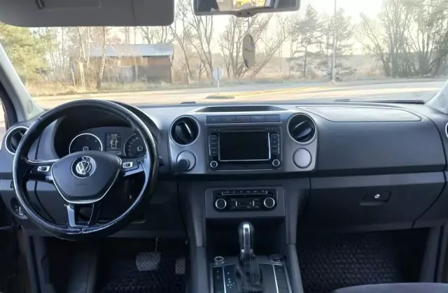 VOLKSWAGEN Amarok 