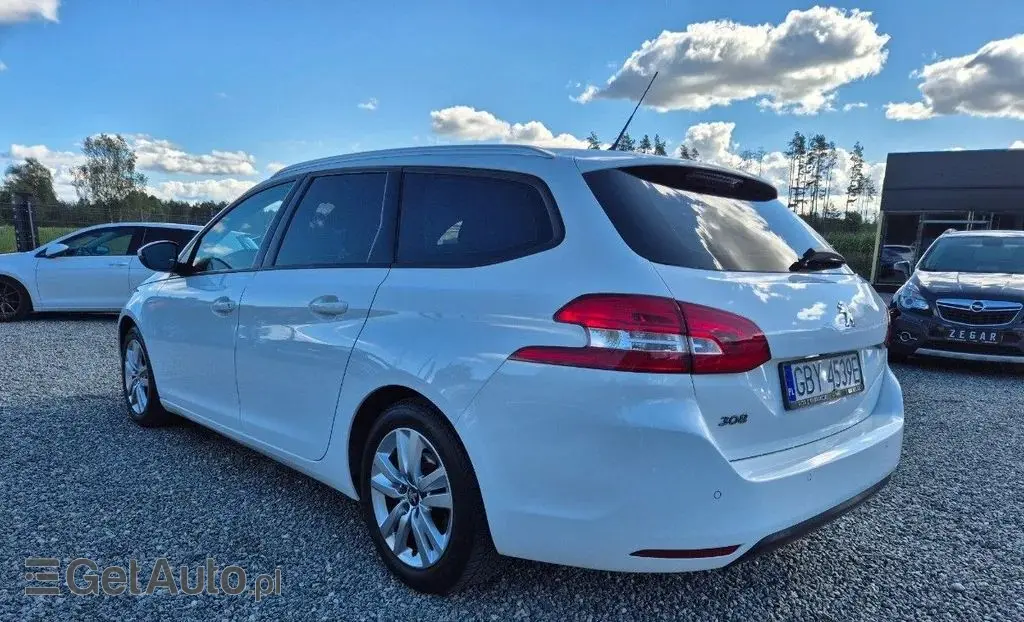 PEUGEOT 308 