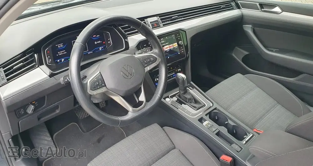 VOLKSWAGEN Passat 2.0 TSI Business DSG