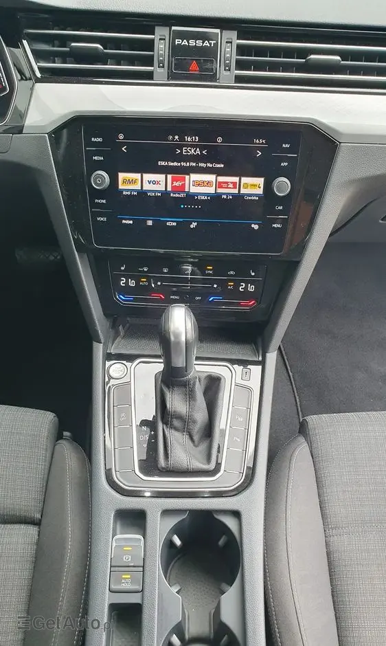 VOLKSWAGEN Passat 2.0 TSI Business DSG