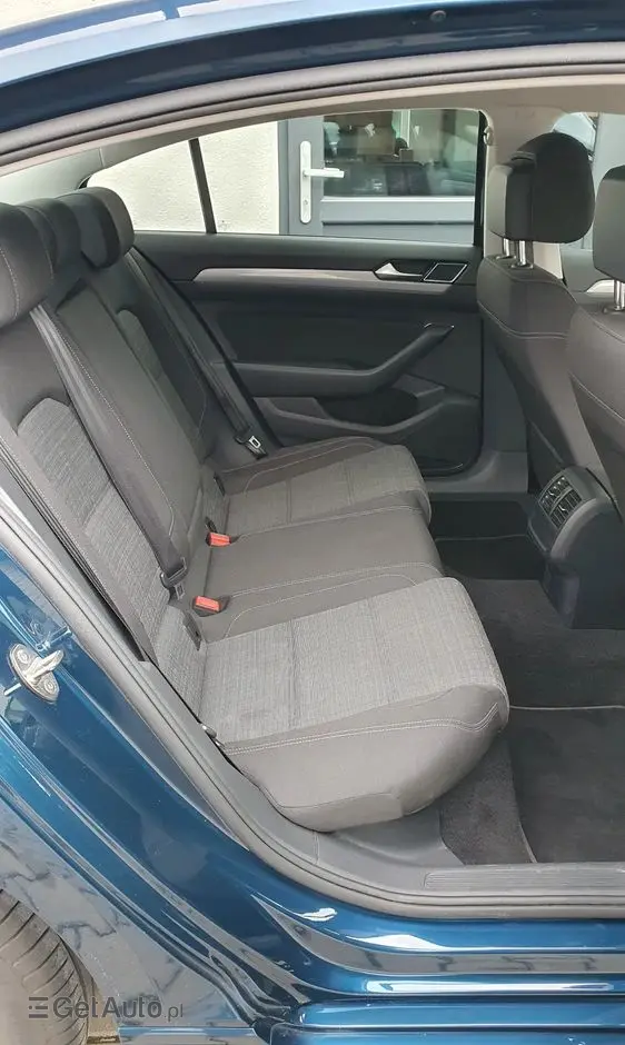 VOLKSWAGEN Passat 2.0 TSI Business DSG