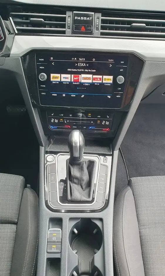 VOLKSWAGEN Passat 2.0 TSI Business DSG