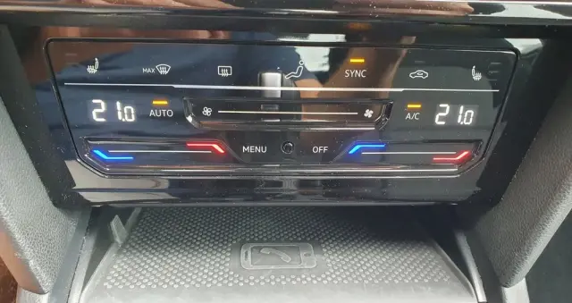 VOLKSWAGEN Passat 2.0 TSI Business DSG