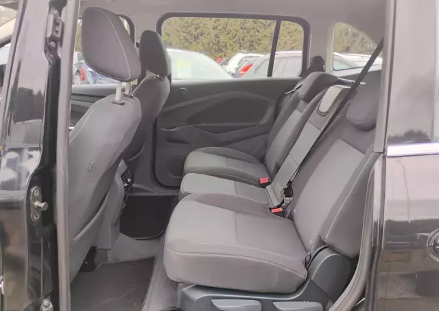 FORD Grand C-MAX 1.6 TDCi Start-Stop-System Ambiente