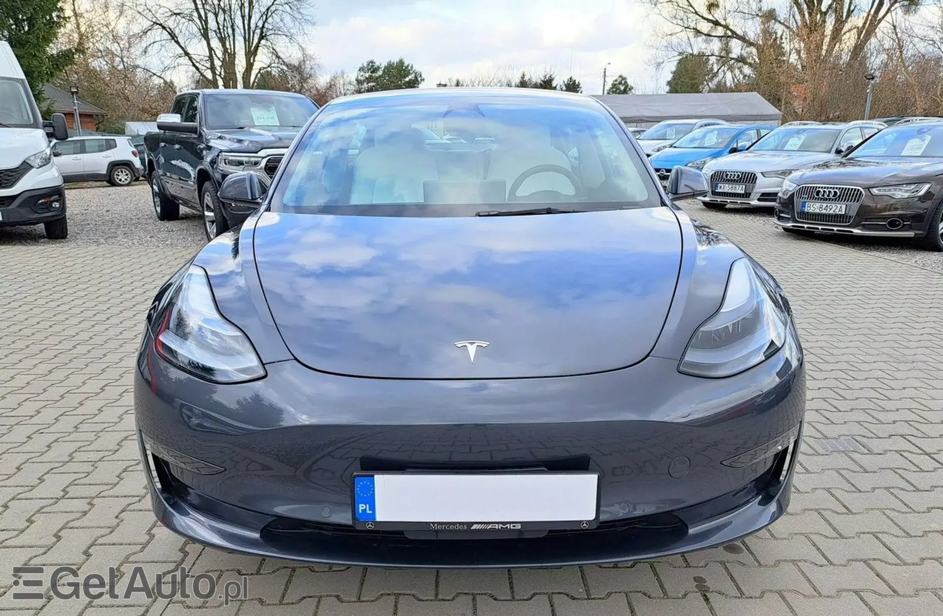 TESLA Model 3 