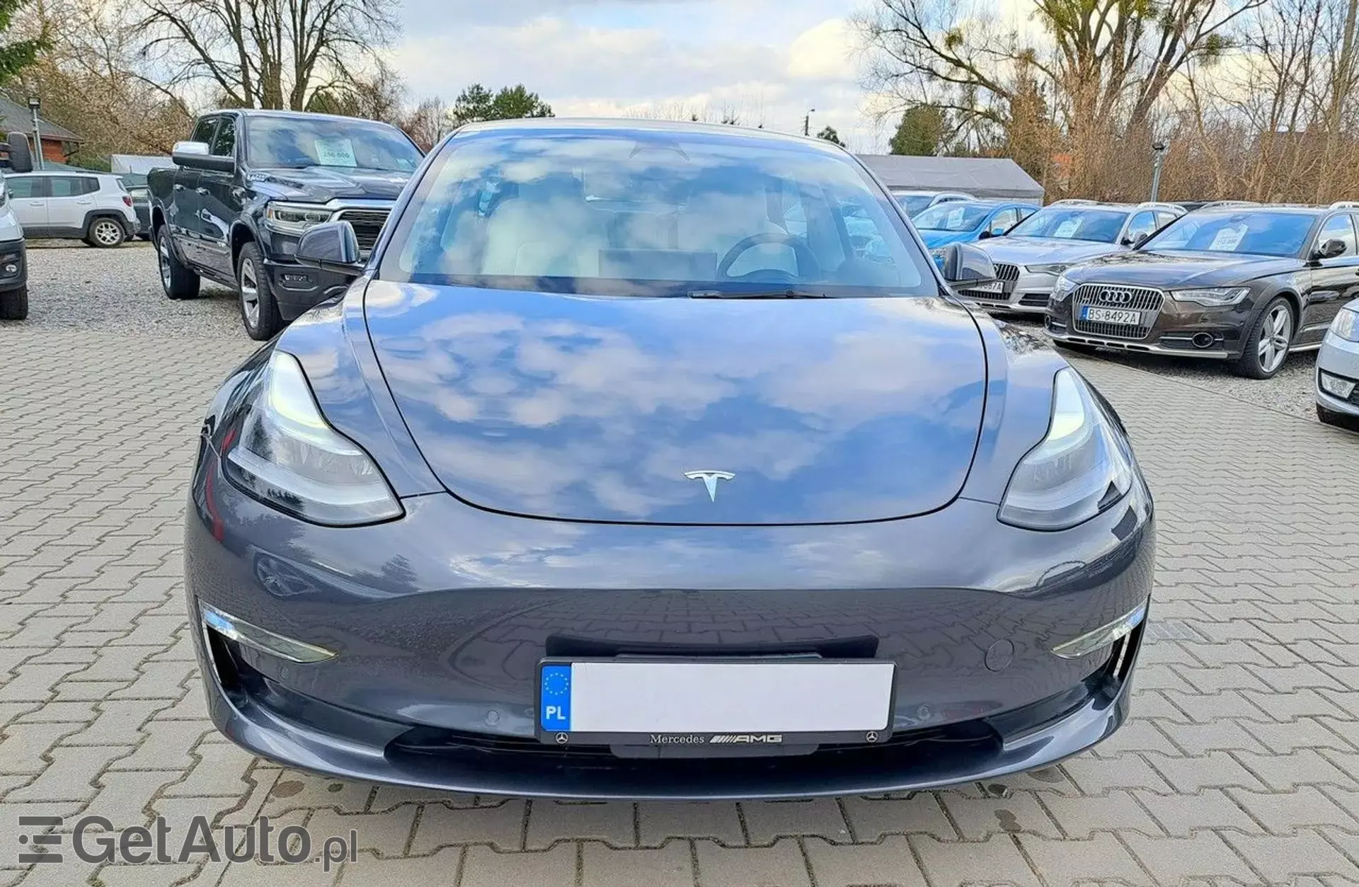 TESLA Model 3 