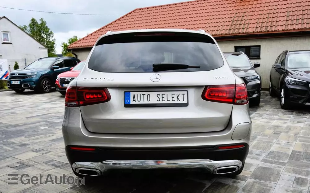 MERCEDES-BENZ GLC 300 de 4Matic 9G-TRONIC Exclusive