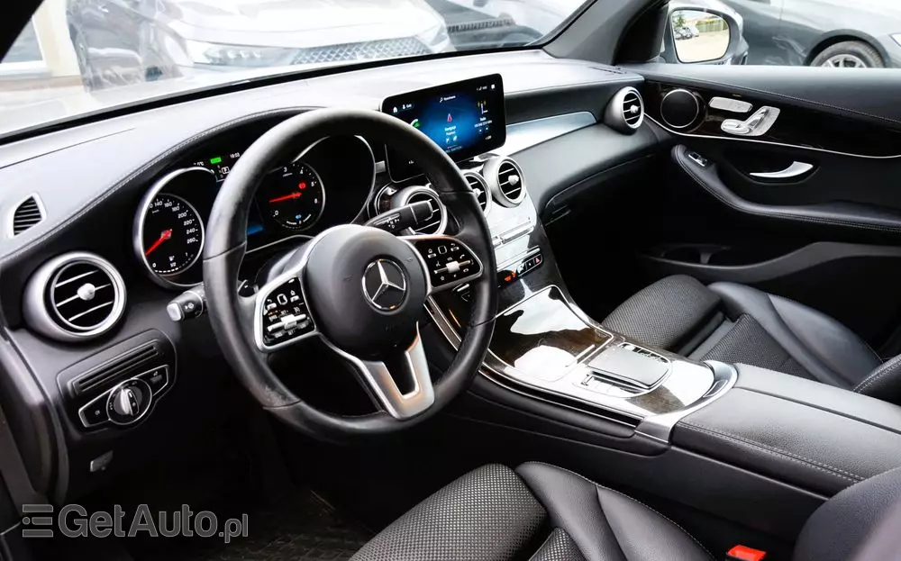 MERCEDES-BENZ GLC 300 de 4Matic 9G-TRONIC Exclusive