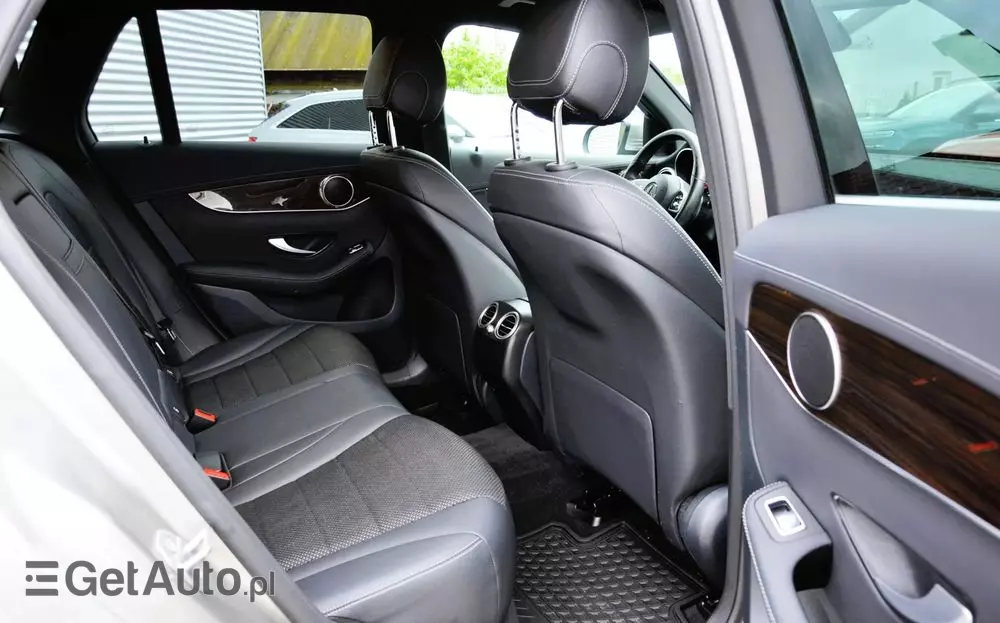 MERCEDES-BENZ GLC 300 de 4Matic 9G-TRONIC Exclusive