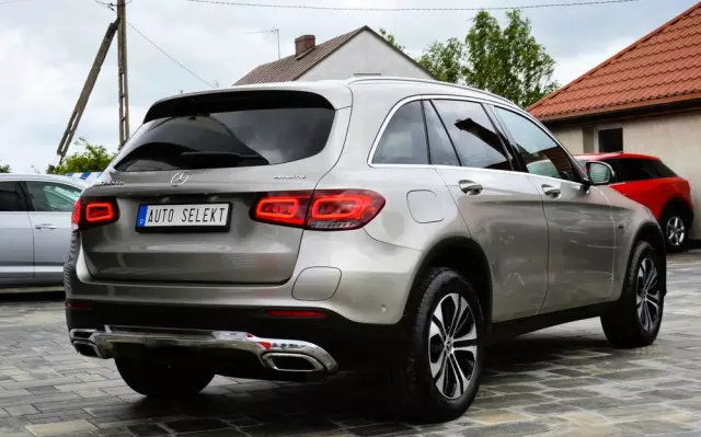 MERCEDES-BENZ GLC 300 de 4Matic 9G-TRONIC Exclusive