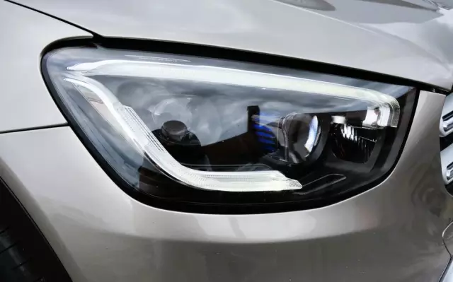 MERCEDES-BENZ GLC 300 de 4Matic 9G-TRONIC Exclusive