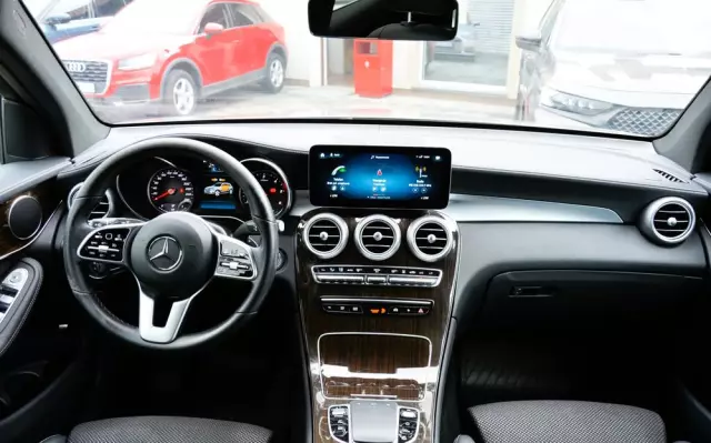 MERCEDES-BENZ GLC 300 de 4Matic 9G-TRONIC Exclusive