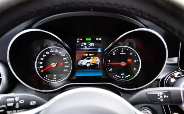 MERCEDES-BENZ GLC 300 de 4Matic 9G-TRONIC Exclusive