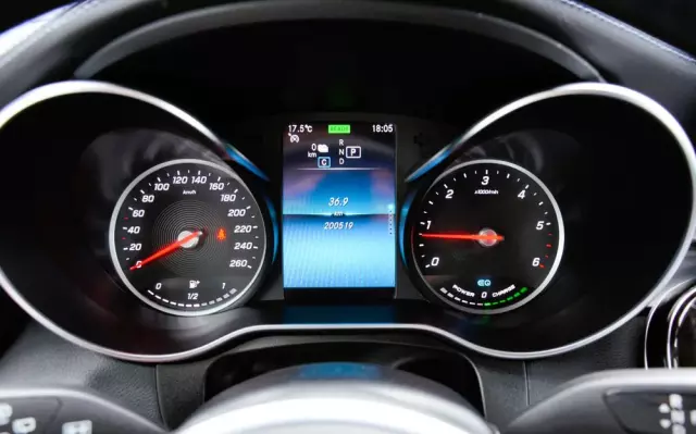 MERCEDES-BENZ GLC 300 de 4Matic 9G-TRONIC Exclusive