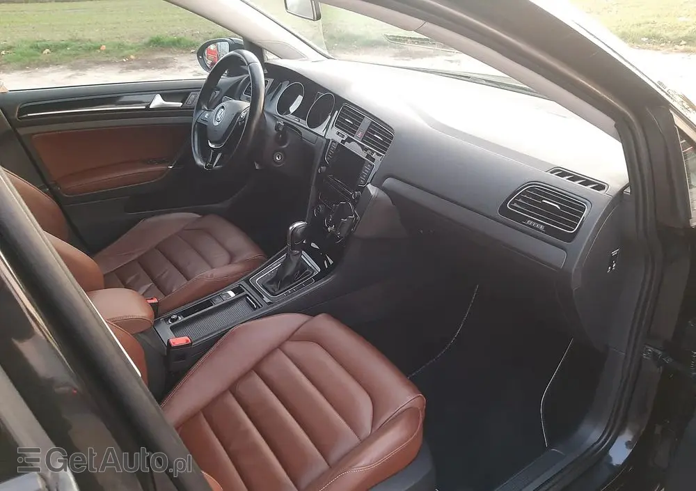 VOLKSWAGEN Golf 2.0 BlueTDI DSG Highline