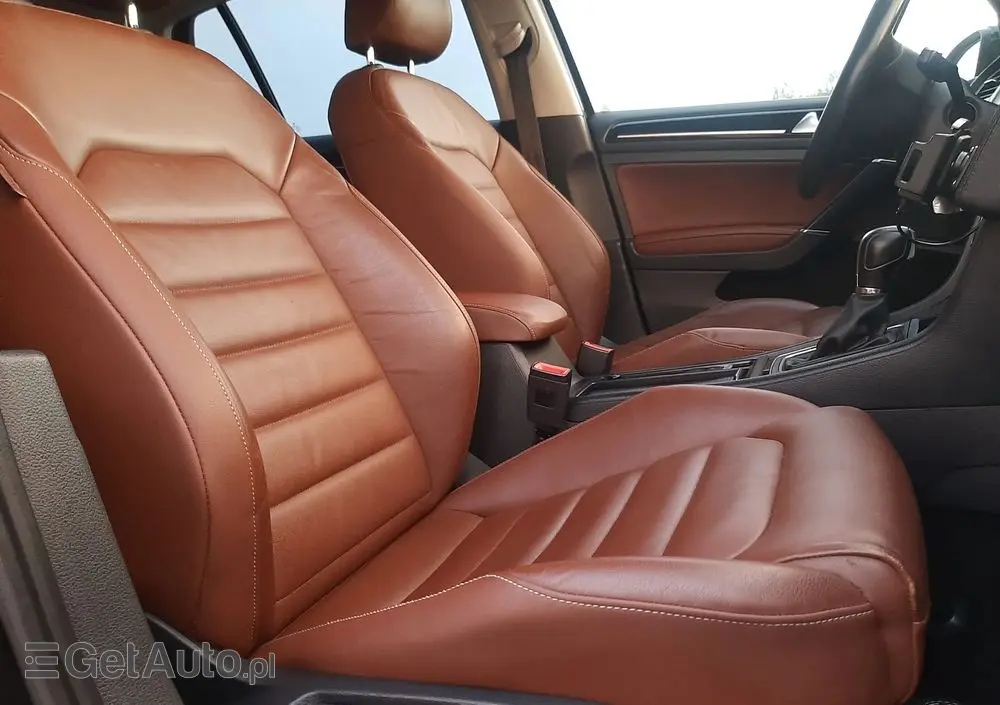 VOLKSWAGEN Golf 2.0 BlueTDI DSG Highline