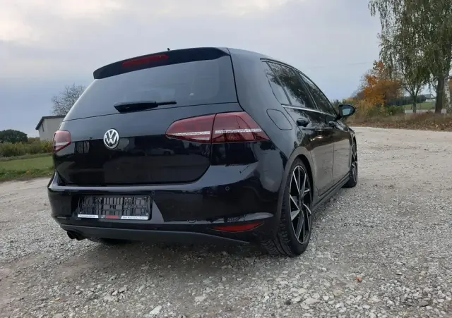 VOLKSWAGEN Golf 2.0 BlueTDI DSG Highline