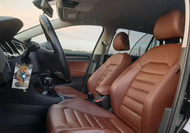 VOLKSWAGEN Golf 2.0 BlueTDI DSG Highline