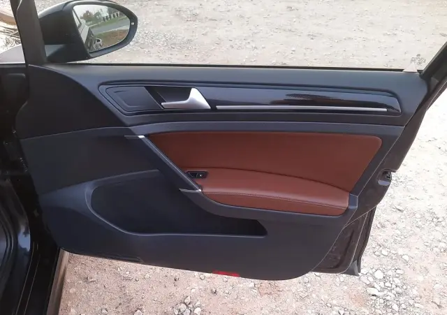 VOLKSWAGEN Golf 2.0 BlueTDI DSG Highline