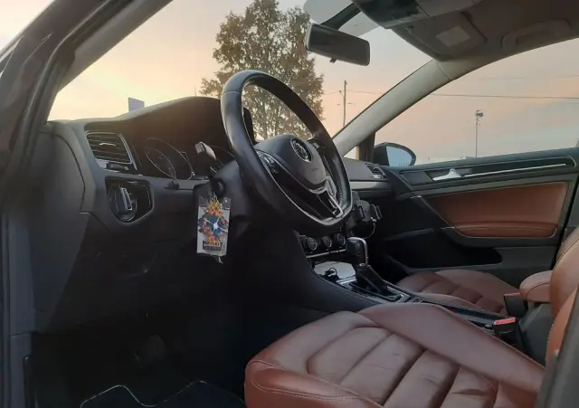 VOLKSWAGEN Golf 2.0 BlueTDI DSG Highline