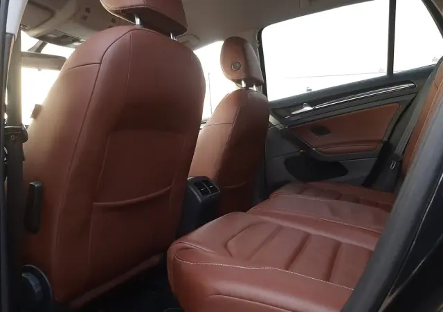 VOLKSWAGEN Golf 2.0 BlueTDI DSG Highline