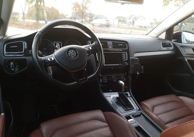 VOLKSWAGEN Golf 2.0 BlueTDI DSG Highline