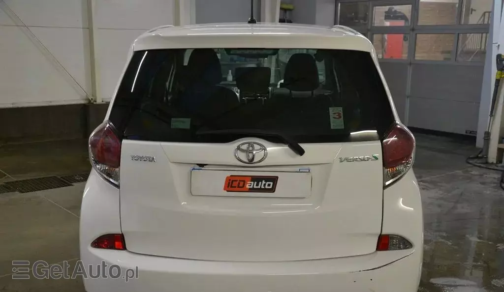TOYOTA Verso-s 