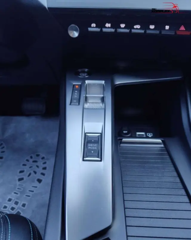 PEUGEOT 308 1.5 BlueHDi Allure Pack S&S EAT8