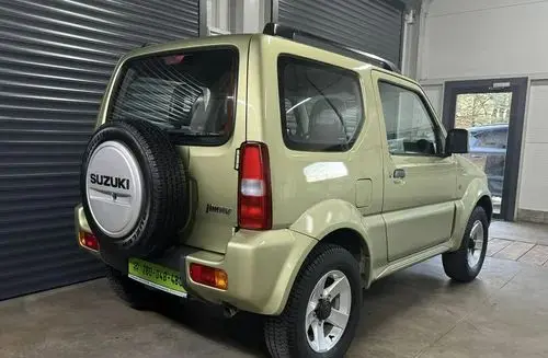 SUZUKI Jimny 