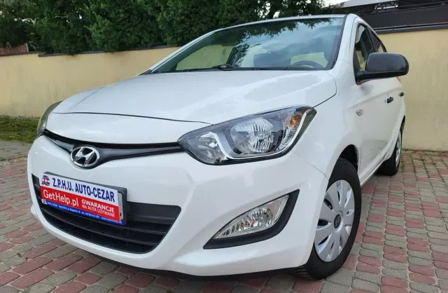 HYUNDAI I20 