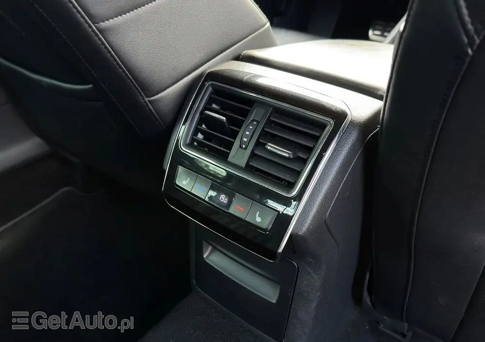 SKODA Superb 2.0 TDI SCR 4x4 L&K DSG