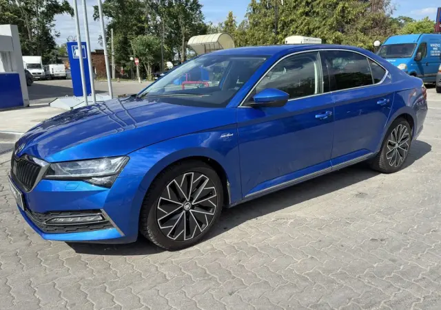 SKODA Superb 2.0 TDI SCR 4x4 L&K DSG