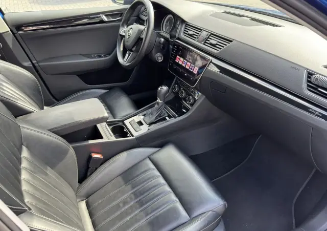 SKODA Superb 2.0 TDI SCR 4x4 L&K DSG
