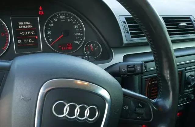 AUDI A4 