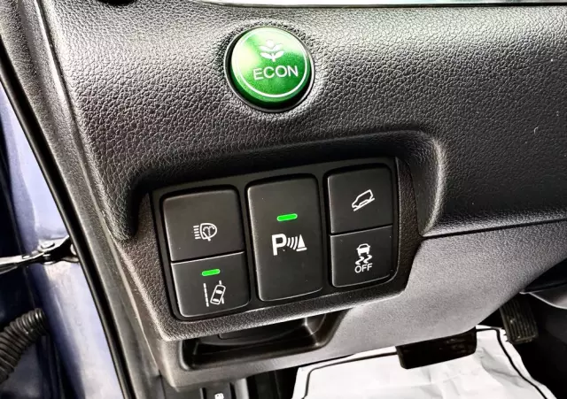 HONDA CR-V 1.6i DTEC 4WD Automatik Executive