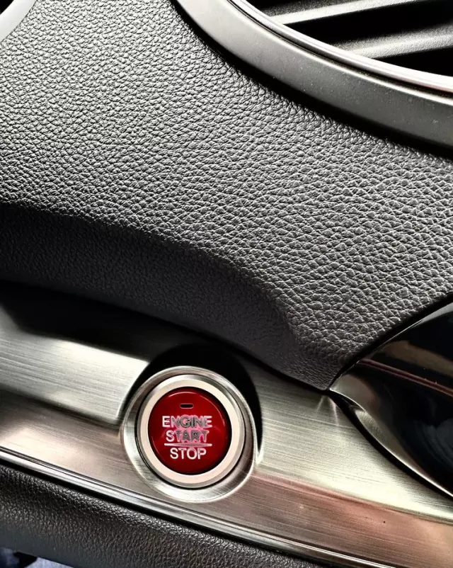 HONDA CR-V 1.6i DTEC 4WD Automatik Executive