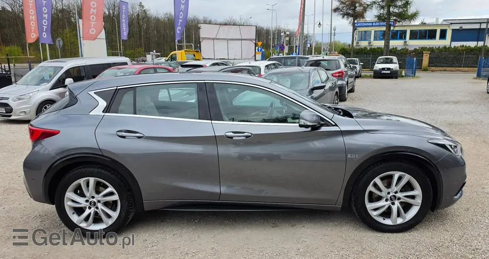 INFINITI QX30 2.0t Luxe Tech AWD 7DCT