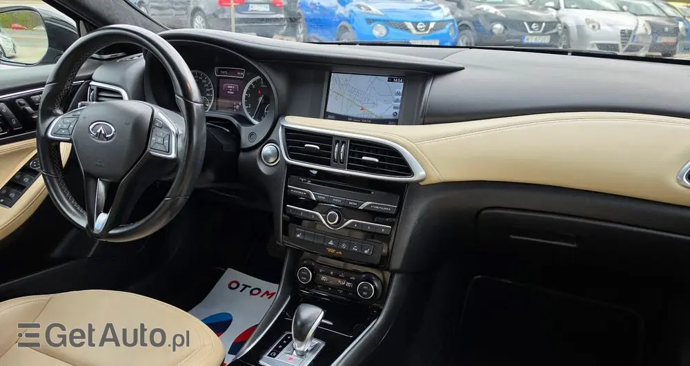 INFINITI QX30 2.0t Luxe Tech AWD 7DCT