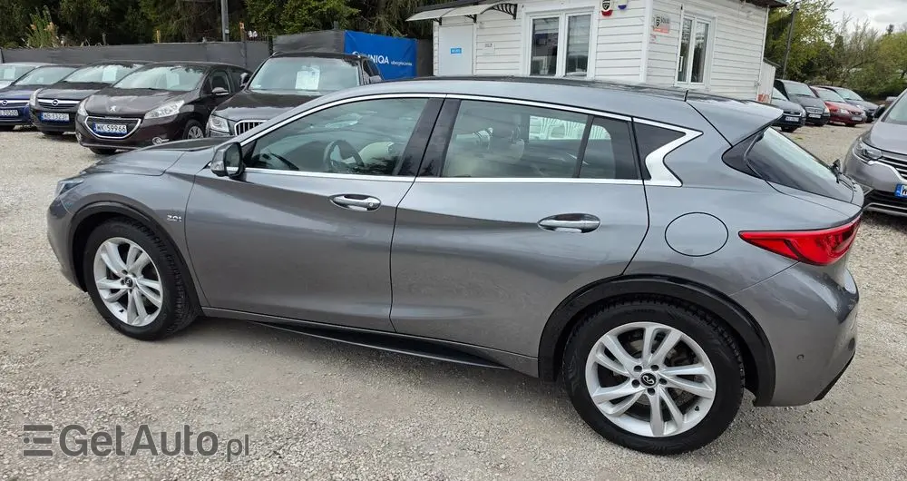 INFINITI QX30 2.0t Luxe Tech AWD 7DCT