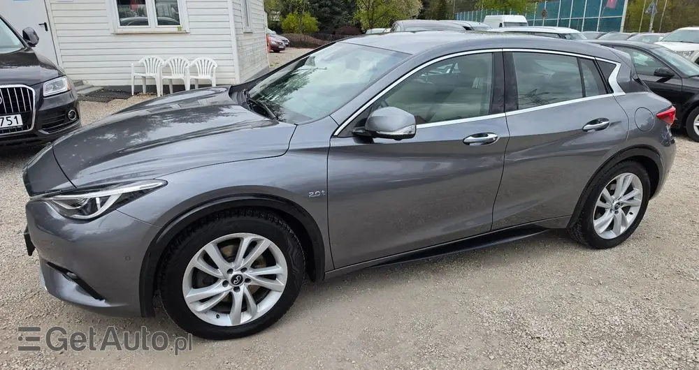 INFINITI QX30 2.0t Luxe Tech AWD 7DCT