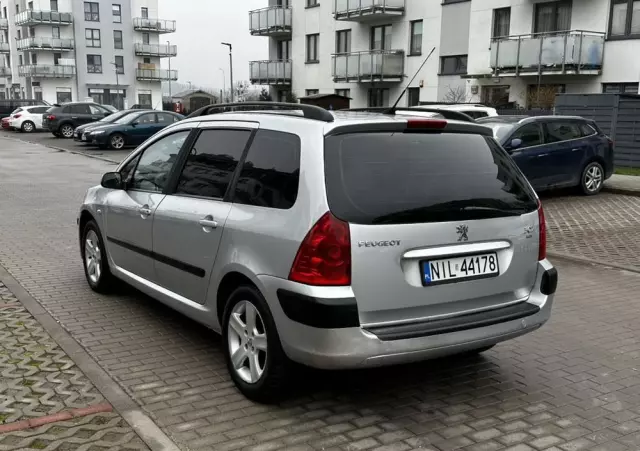 PEUGEOT 307 1.6 HDI Premium