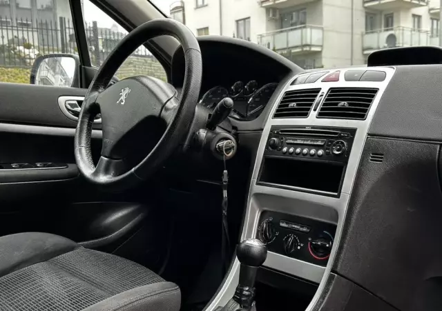 PEUGEOT 307 1.6 HDI Premium