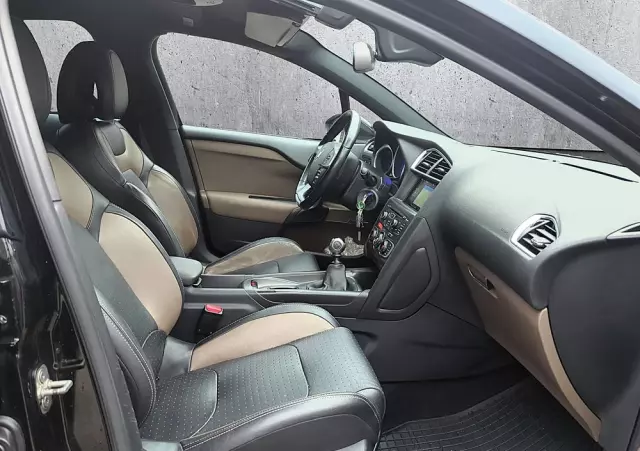 CITROËN DS4 THP 200 SportChic